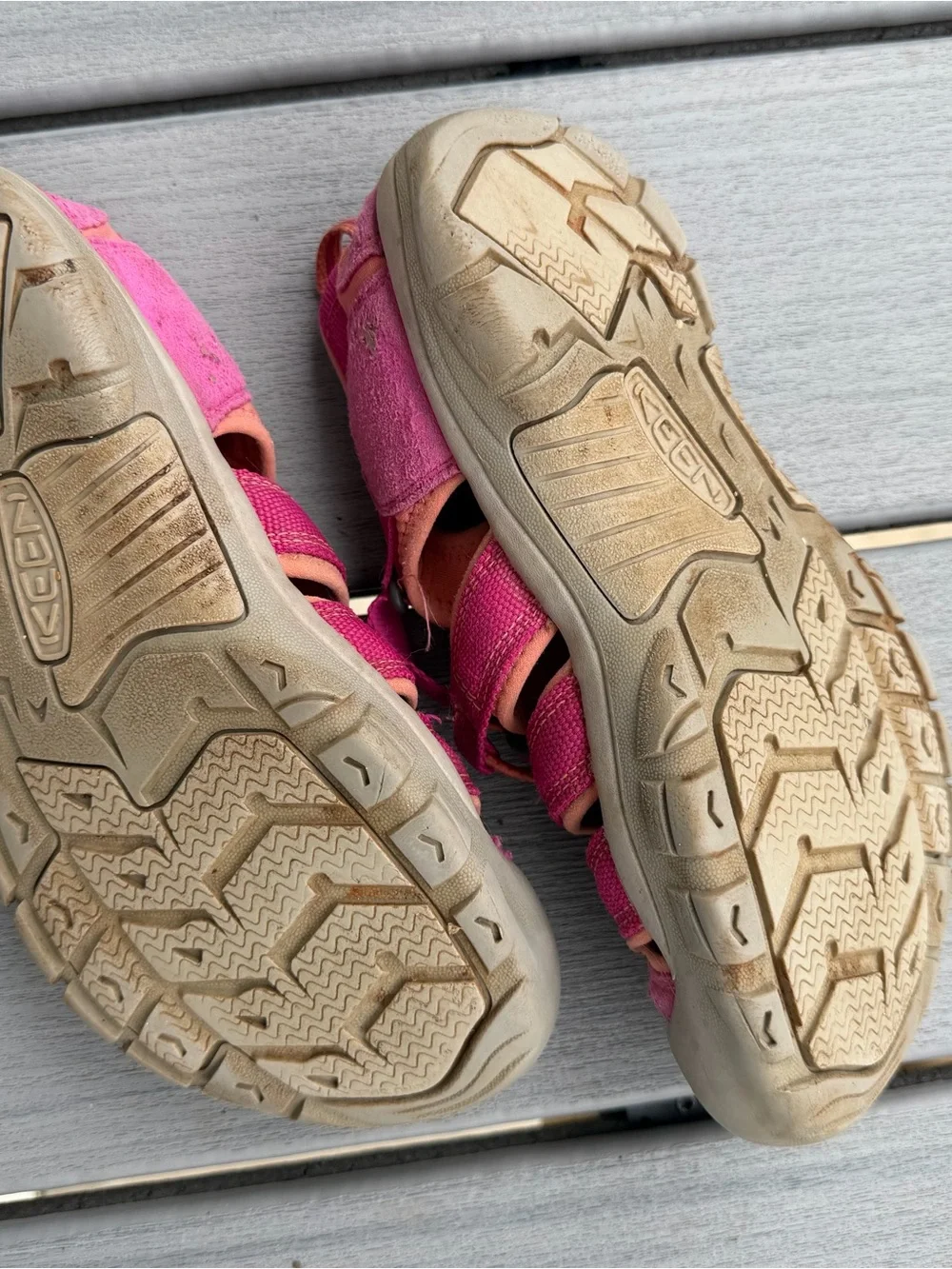 Keen Very Berry & Fusion Coral Newport H2 Water Sandal - Girls 5